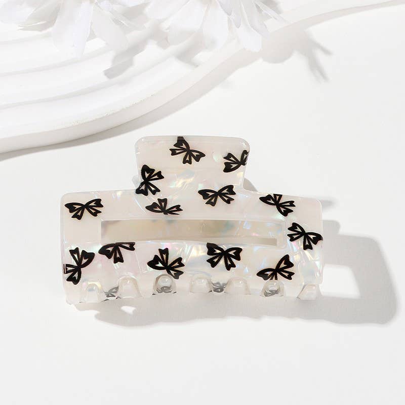 Large Box Heart Claw Clip