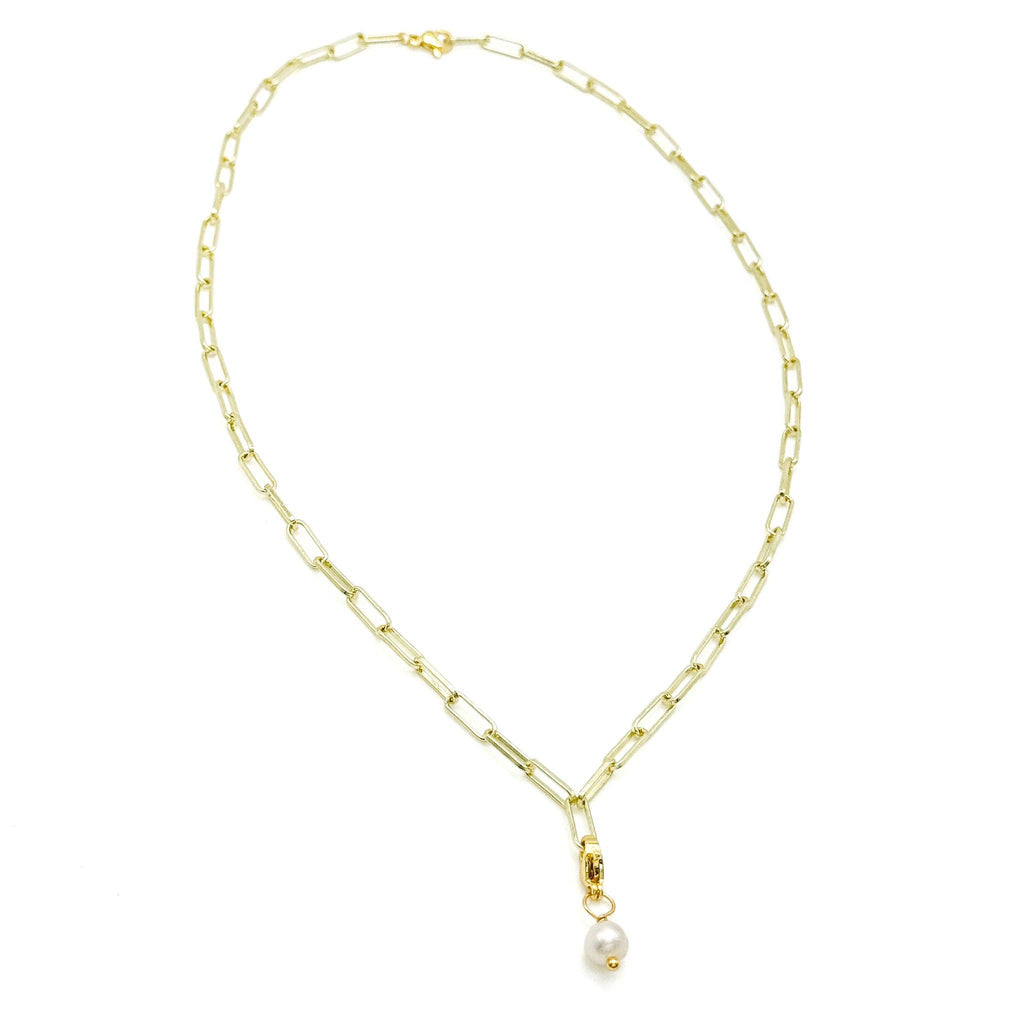 Charming gold necklace