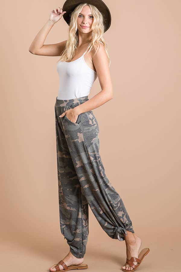 Camo Print Split Side Ankle Tie Women's Casual Pants P3585