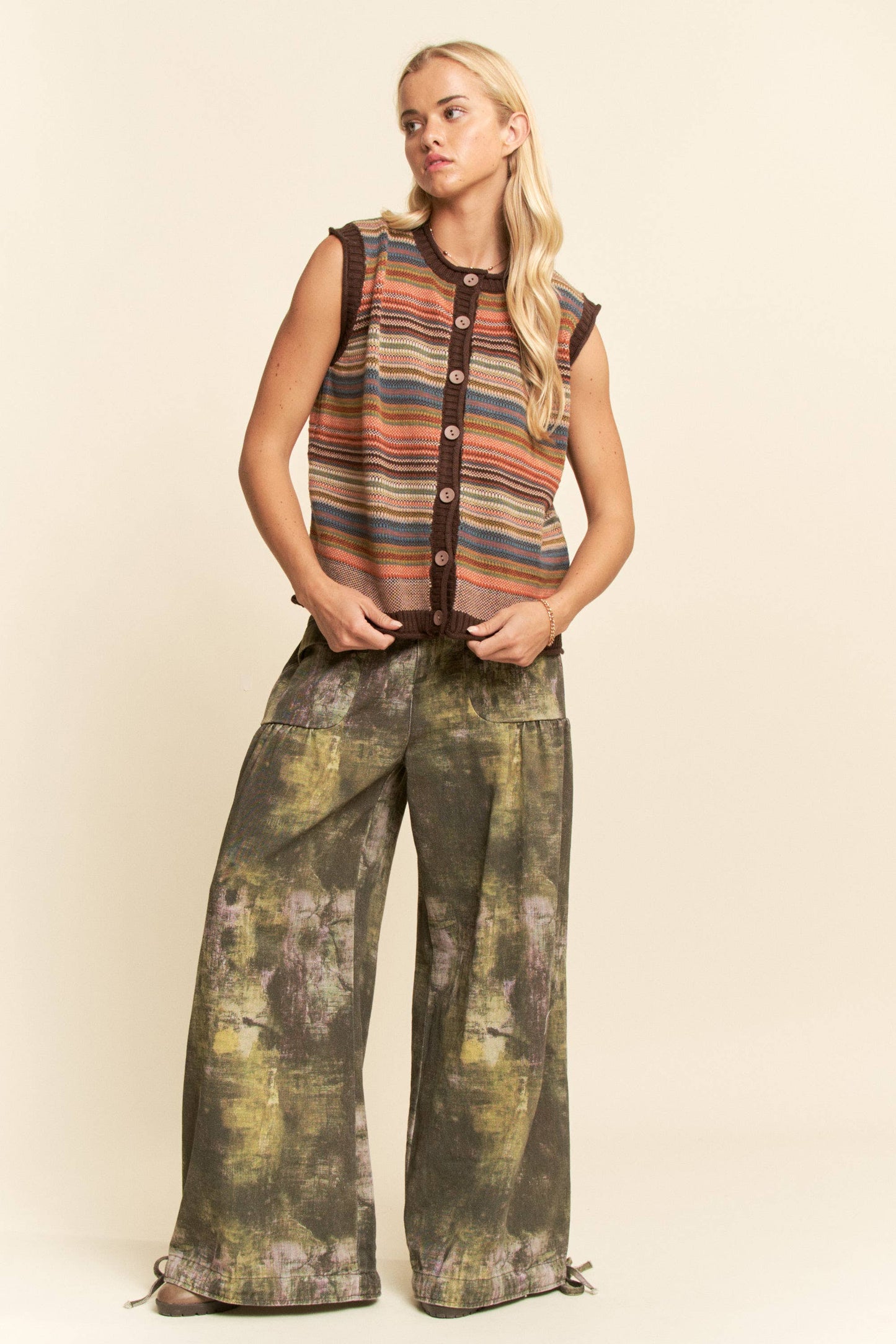 BUTTON-DOWN FRONT MULTICOLOR STRIPES RIBBED TRIM