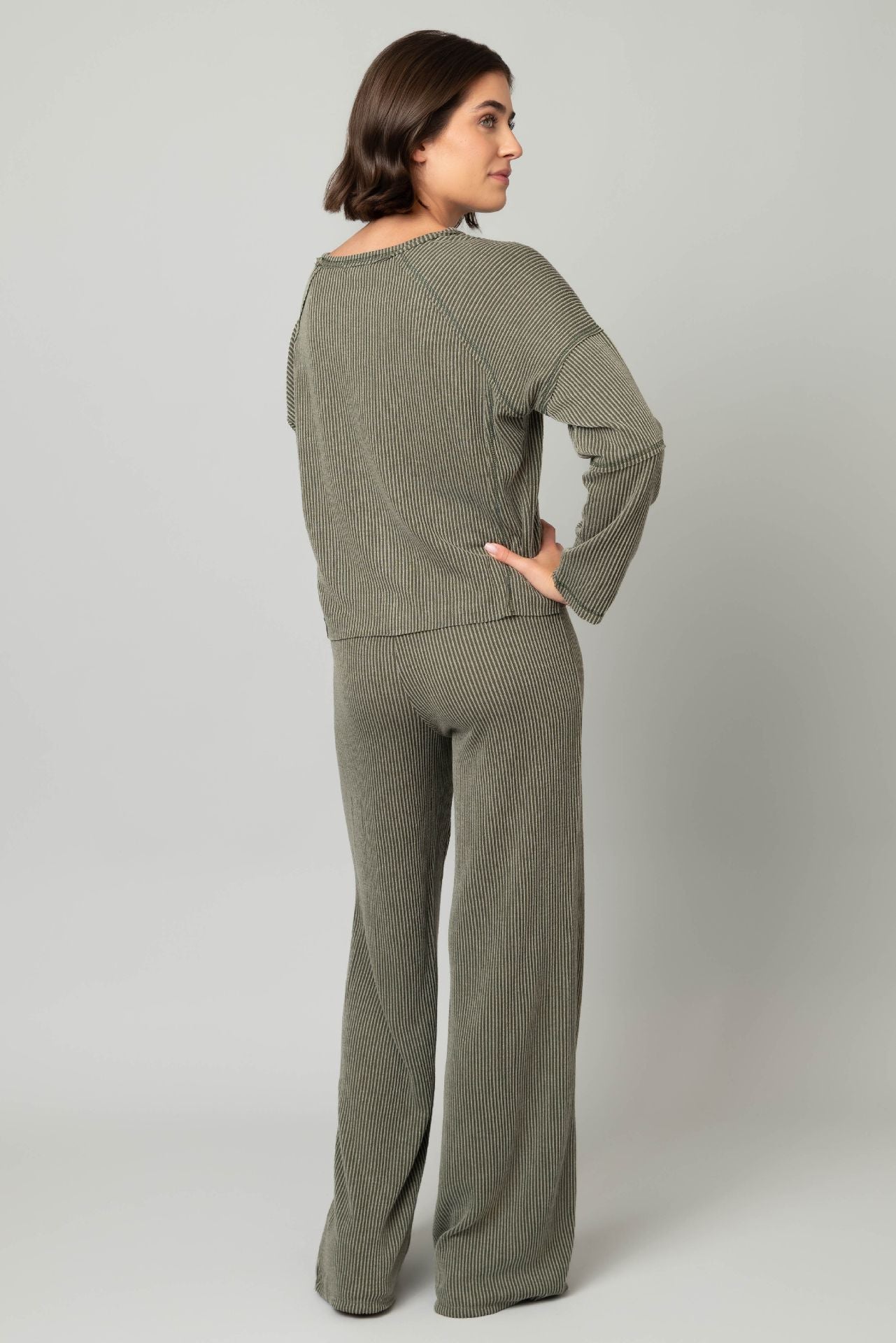 Cable Box Cut Top w/ Pull on Pant Set