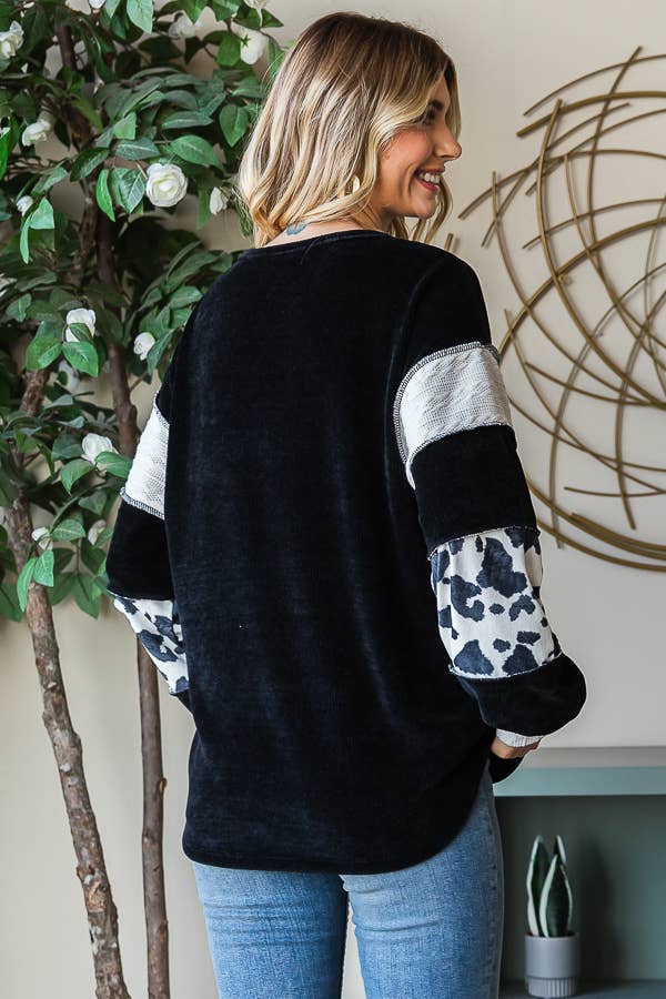 [PLUS SIZE] Animal Print Accent Button Front PulloverT5371XL