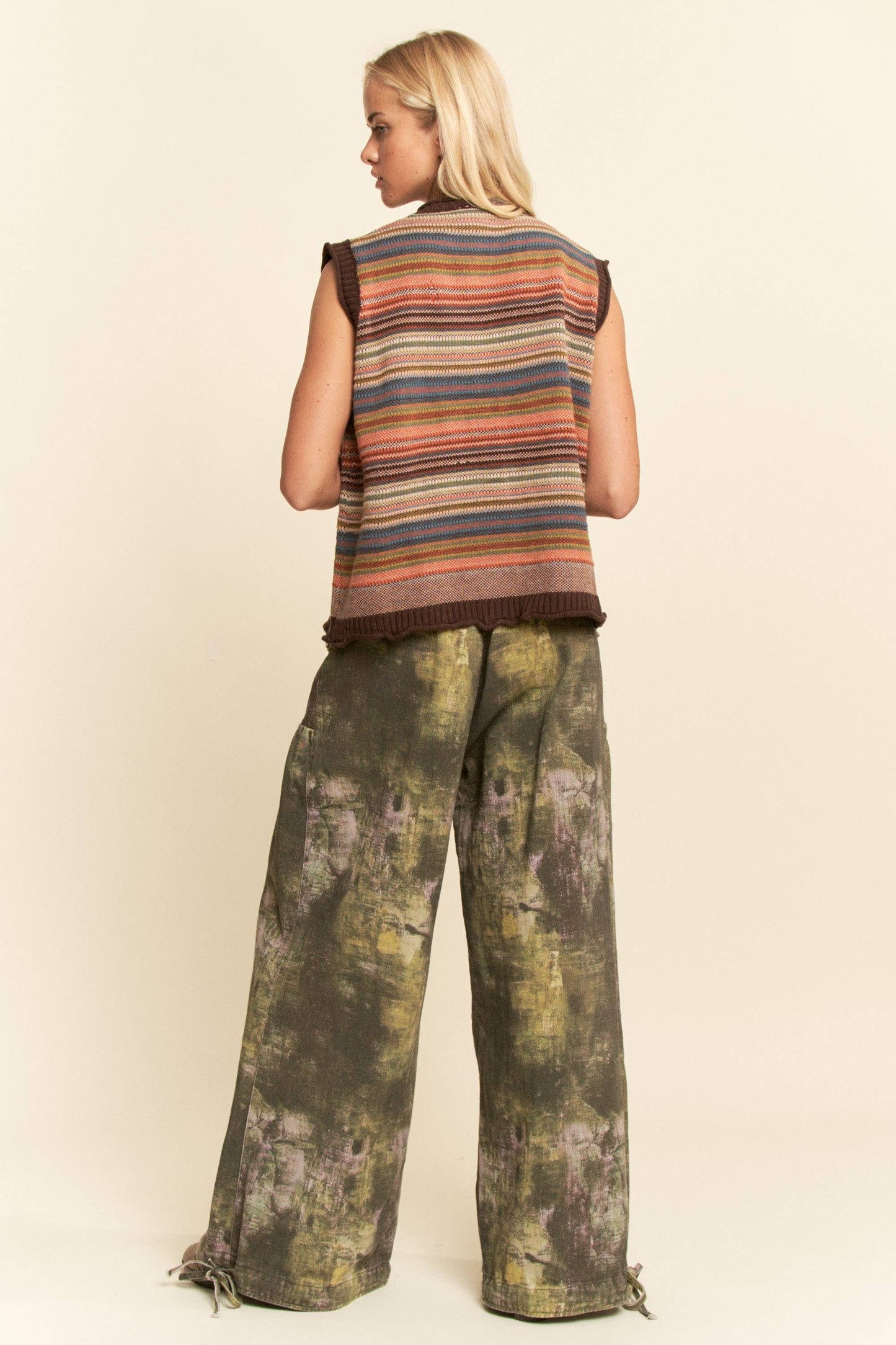 BUTTON-DOWN FRONT MULTICOLOR STRIPES RIBBED TRIM