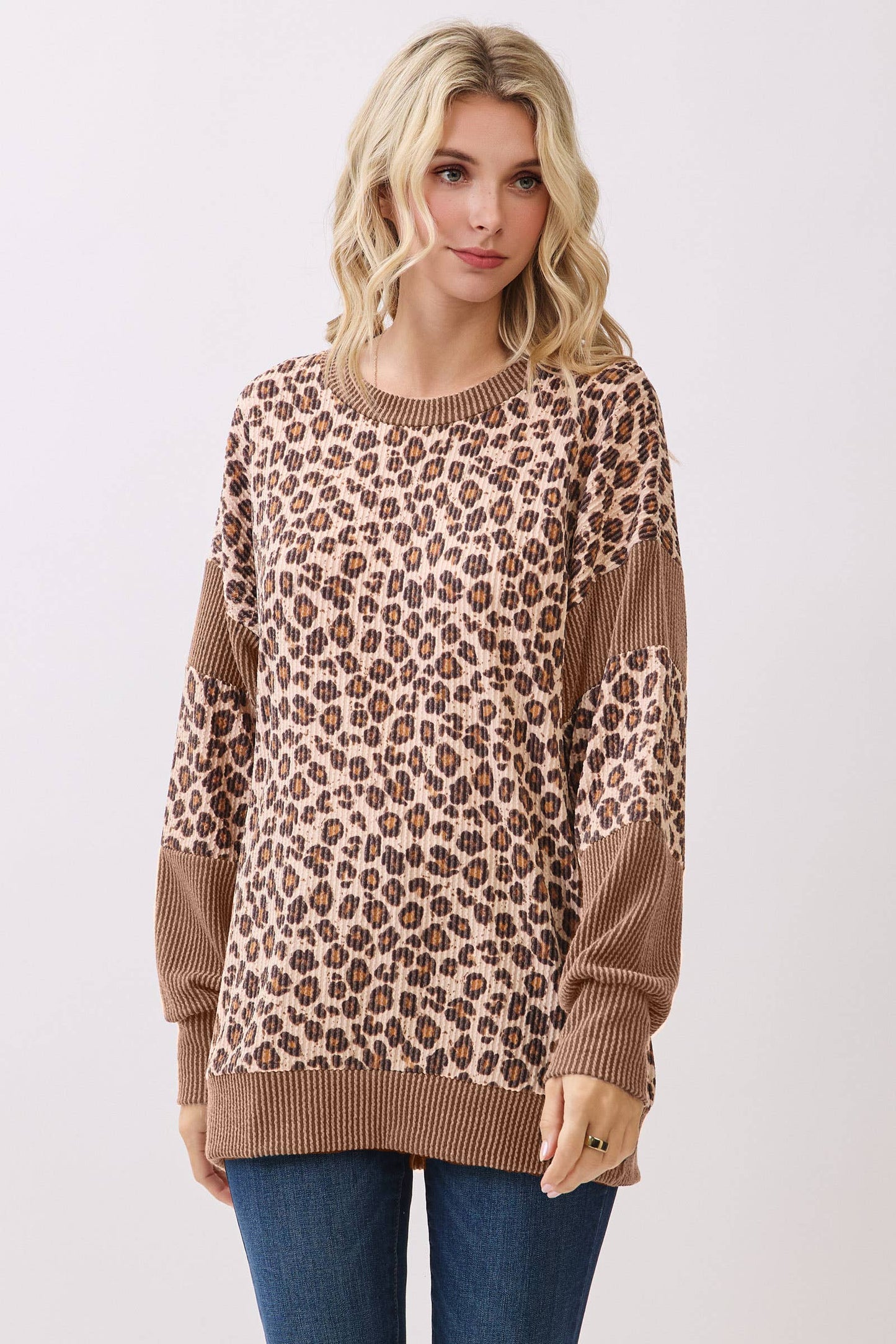 Leopard print drop shoulder pullover sweatshirt
